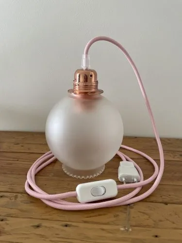 Baladeuse en verre dépoli