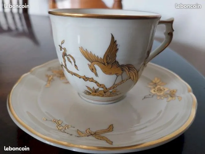 Tasse a cafe porcelaine Limoges Bernardaud.